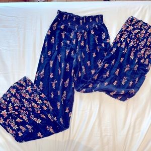 Xhilaration Long Flowy Wide Leg Blue Floral Pants